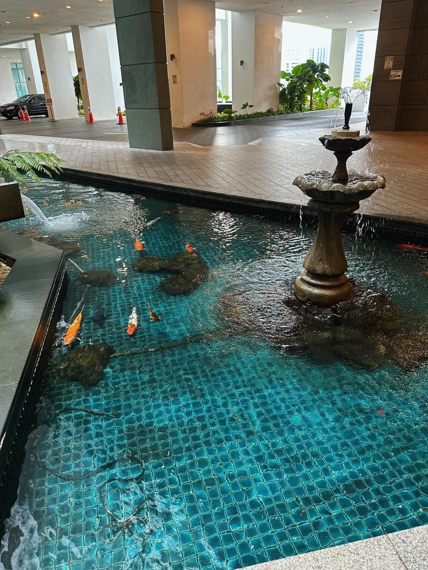 Modern Bauhaus Studio At Regalia Klcc Infinity Pool Kuala Lumpur Exterior foto